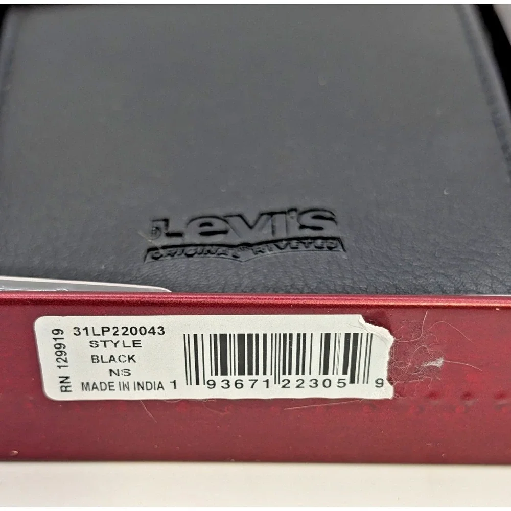 Levi's Men's Wallet RN129919 with RFID 31LP220043 Black Brand New Metal Tin